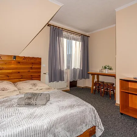 U Tylkow Z Widokiem Na Giewont *